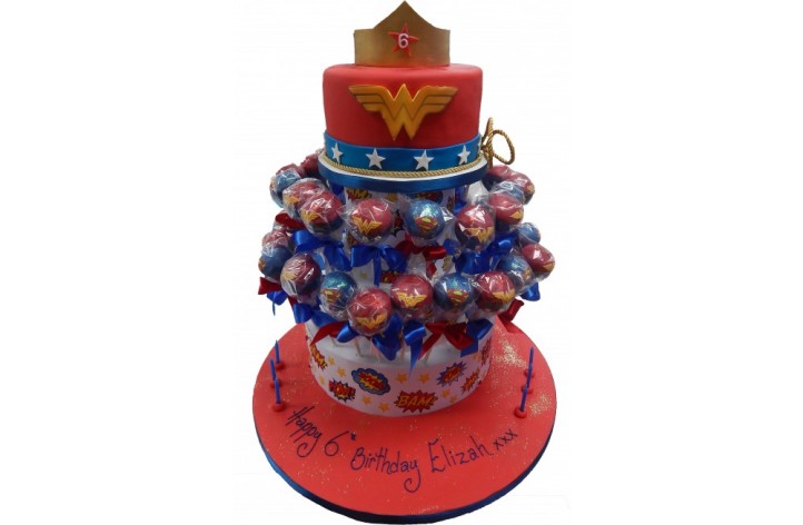 Wonder Woman Cake & Cakepops